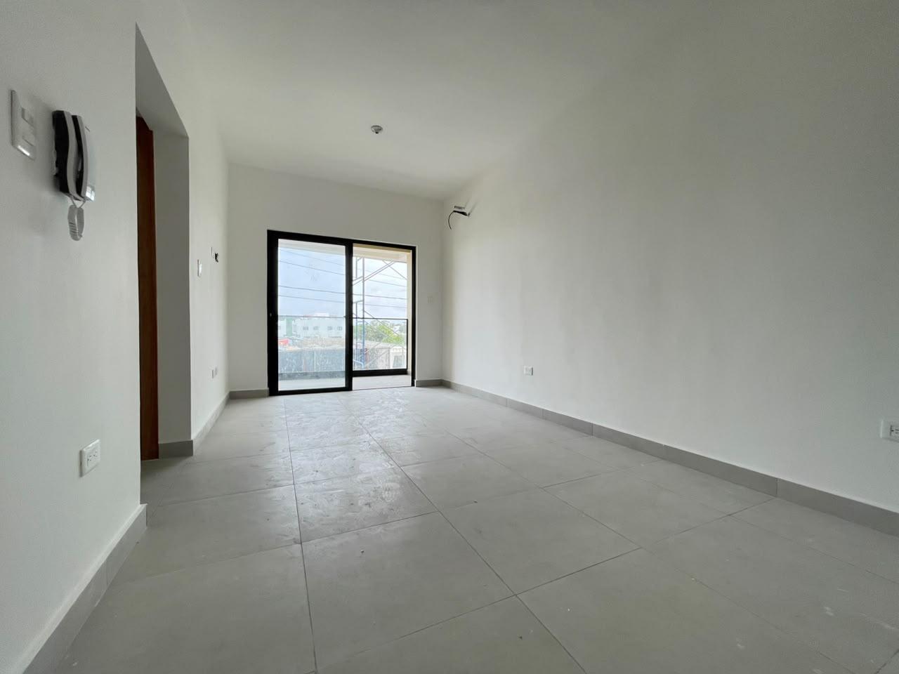 Venta de apartamento de 2 habitaciones con terraza privada